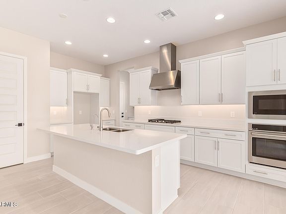 3rd image of 15901 S 177TH Drive