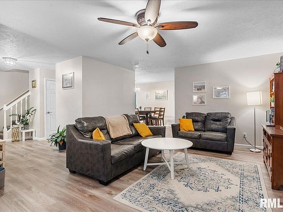3rd image of 3805 Viking Blvd
