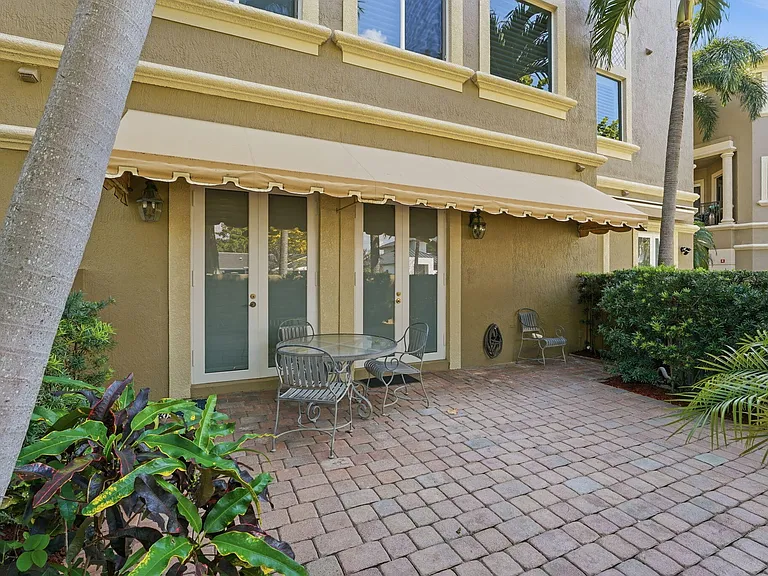 921 Osceola Dr #2 — Photo 52