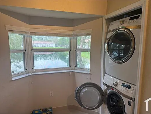 2 bed, $1,975 — Photo 2