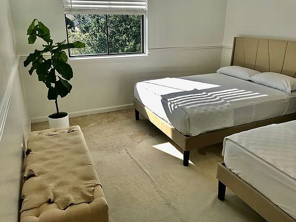 5th image of 580 S Sapodilla Ave APT 302