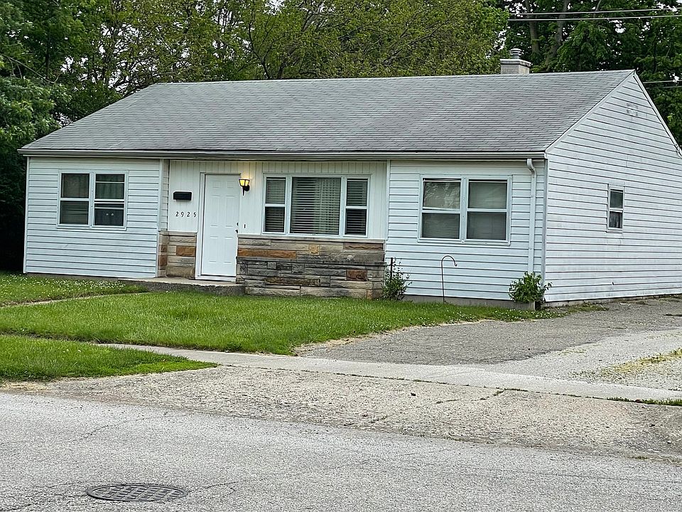 1st image of 2925 Sangster Ave