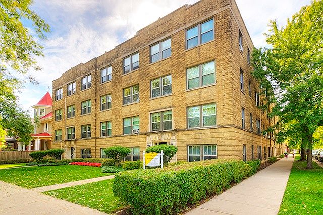 1st image of 4258 N Kedvale Ave APT 2