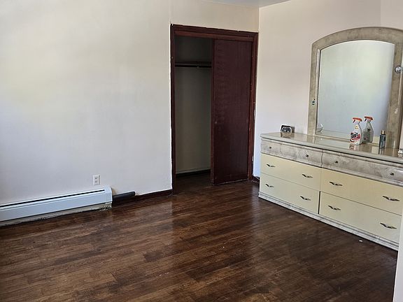 2nd image of 233 Columbia Ave #2
