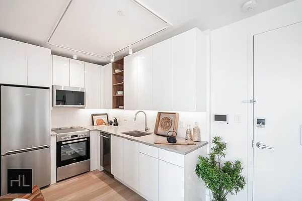 Rented by Highline Residential | media 67