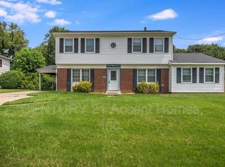 5704 Helmsdale Ln, Alexandria, VA 22315