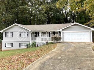 1734 La Mancha Dr, Lawrenceville, GA 30044