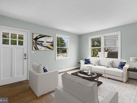 3rd image of 306 Vernon Ave