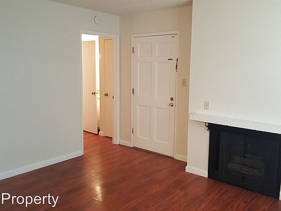 4th image of 707 13th St APT 5