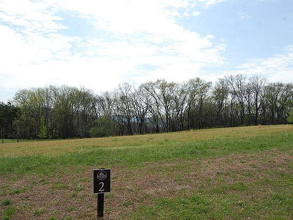 4th image of 2 Riverbend Trl