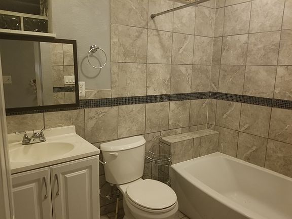 1st Floor Bathroom