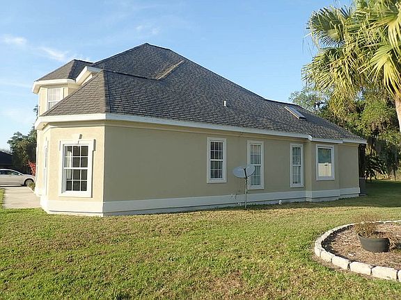 2nd image of 6014 22nd Avenue Dr E