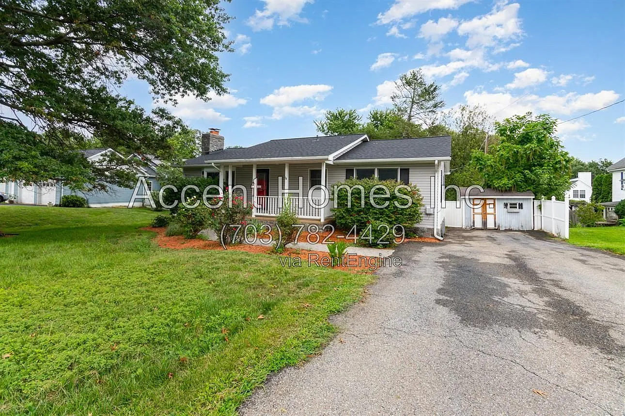 3 bed, 3.0 bath, 2326 sqft, $3,100 — Photo 3