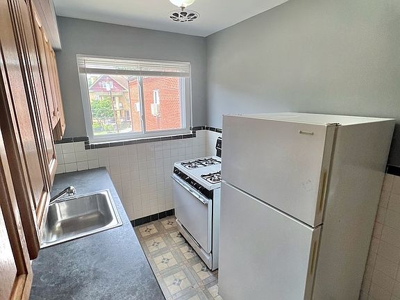 4th image of 2563 Marsh Ave APT 3