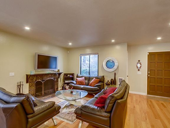 3rd image of 8432 Via Sonoma Unit 55