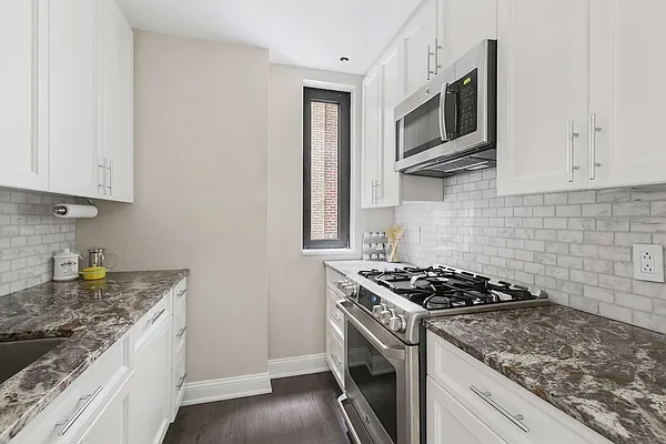 Sold by Compass | media 3