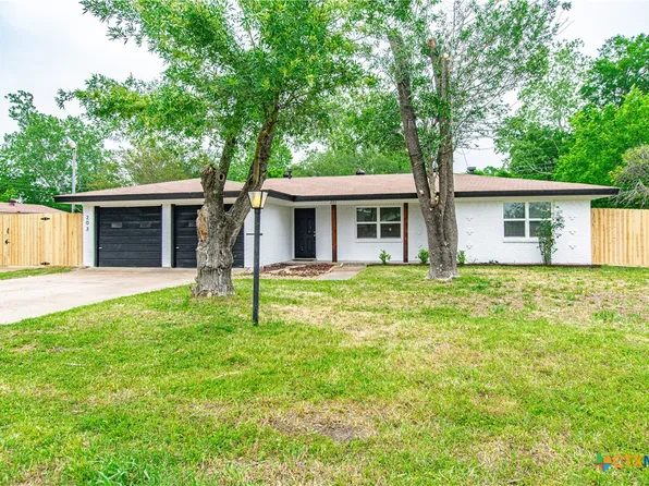 203 N 2nd St, Little River Academy, TX 76554