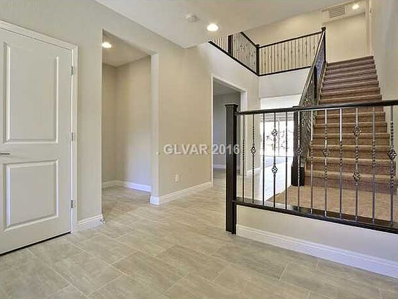 4th image of 302 Mandarin Hill Ln