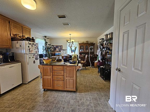 4th image of 27500 Pursley Rd