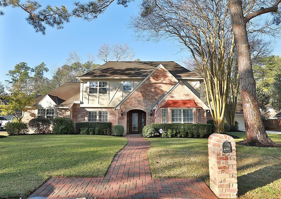 Gorgeous new listing in Champion Forest. Interior photos will be added later today. Beautiful backyard pool, patio and landscaping. Whole house generator. Mosquito misting system. Tankless water heater. Double pane windows. Galvanized pipes replaced.