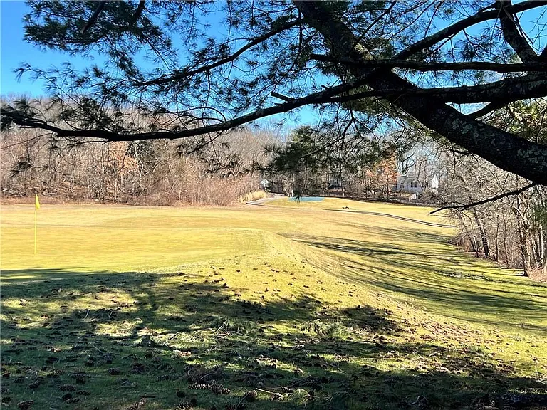 29 Swan Ct — Photo 6