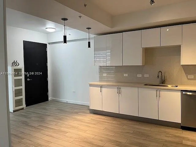 999 SW 1st Ave #2301 — Photo 6