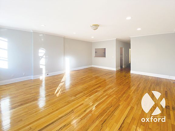 4th image of 2075 Adam C Powell Blvd #2