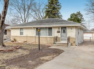 1293 Etna St, Saint Paul, MN 55106