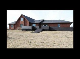 9995 Saline Rd, Oskaloosa, KS 66066