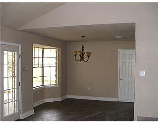 4th image of 3409 Riverland Dr