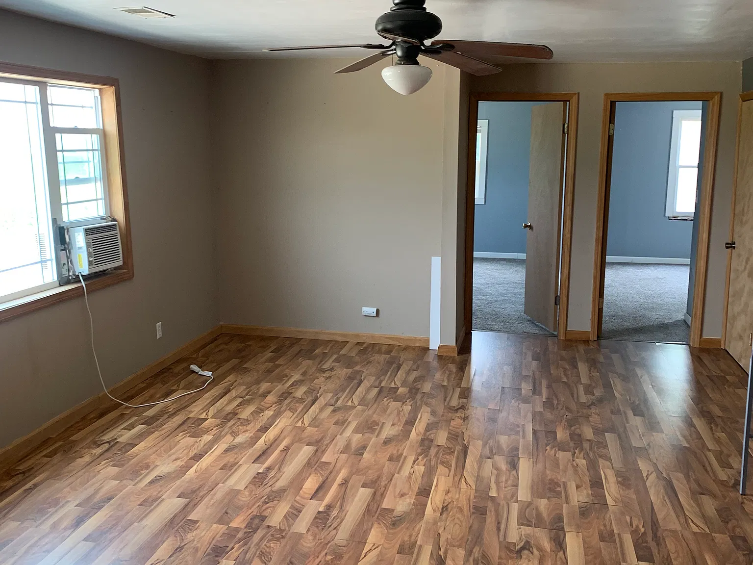 2 bed, 700 sqft, $800 — Photo 1