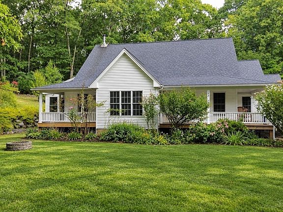 4th image of 345 Rocky Hill Rd