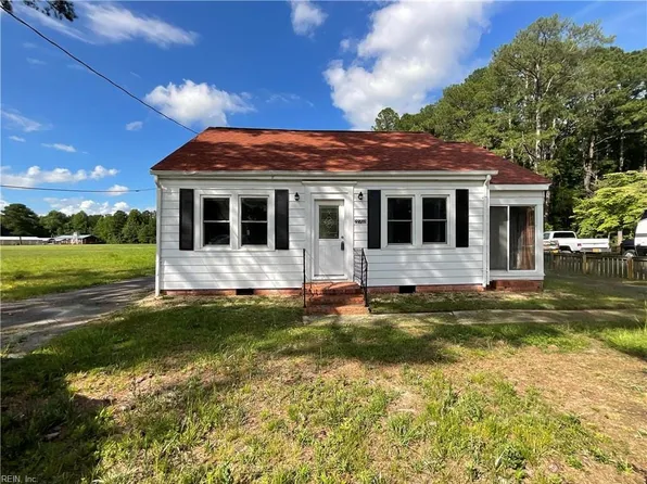 22703 Main St, Courtland, VA 23837