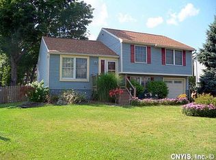 9483 N Wickham Dr, Brewerton, NY 13029