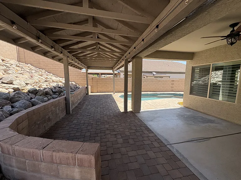 551 S Courts Redford Dr — Photo 53