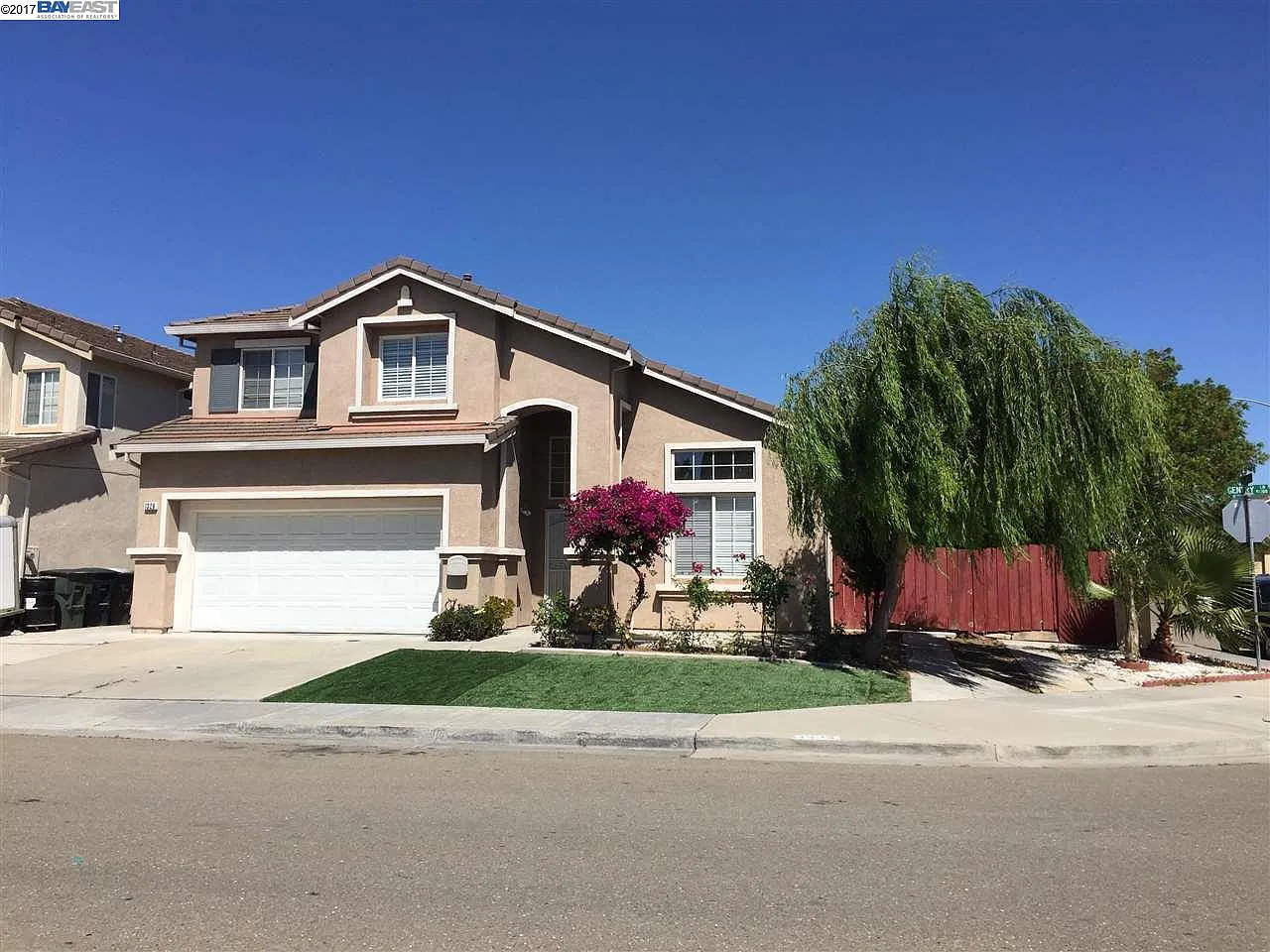 1326 Gentry Ln photo 1