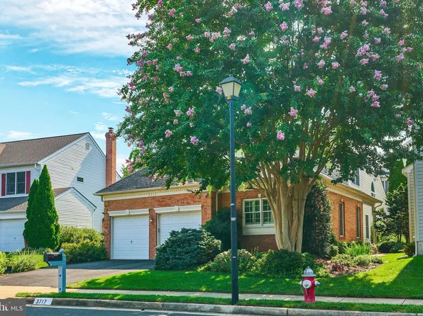3717 Freehill Ln, Fairfax, VA 22033