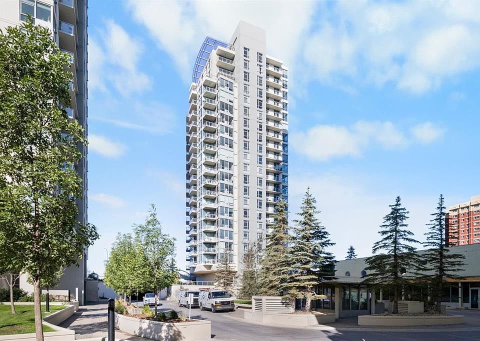 1st image of 55 S Spruce Pl SW #1204