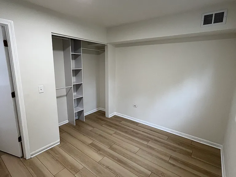 1756 W North Shore Ave #B — Photo 8