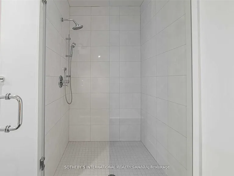 29 Queens Quay E #Townhouse 113 — Photo 31
