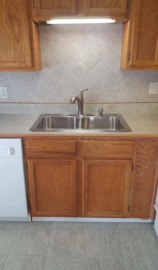 2 bed, 800 sqft, $950 — Photo 4