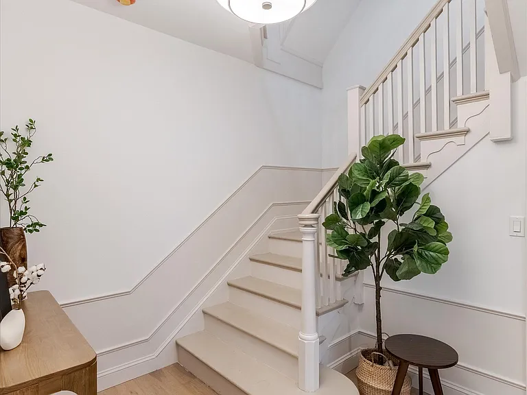 413 S 51st St #2 — Photo 7