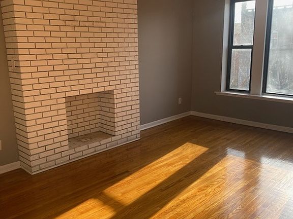 4th image of 4749 S Langley Ave APT 2