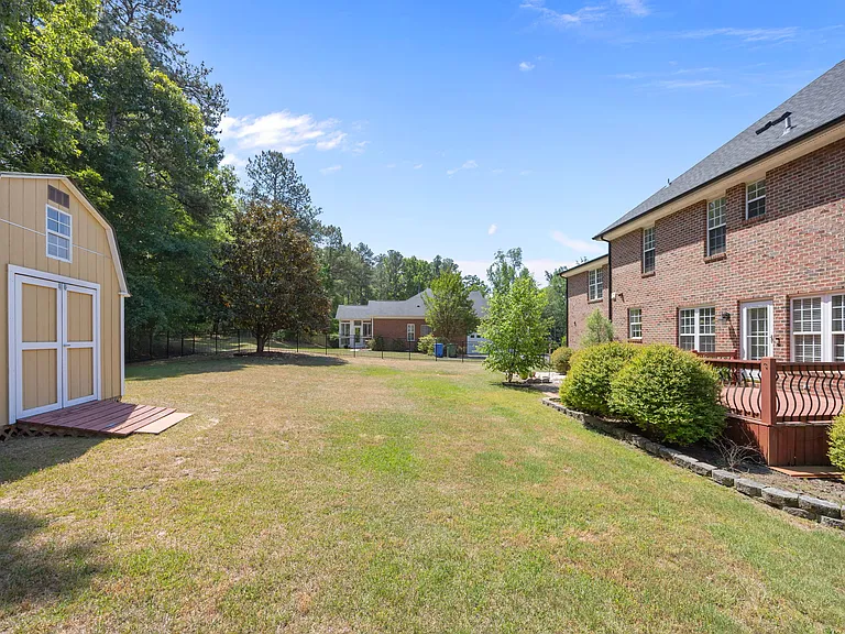 1325 Old Regent Dr — Photo 40