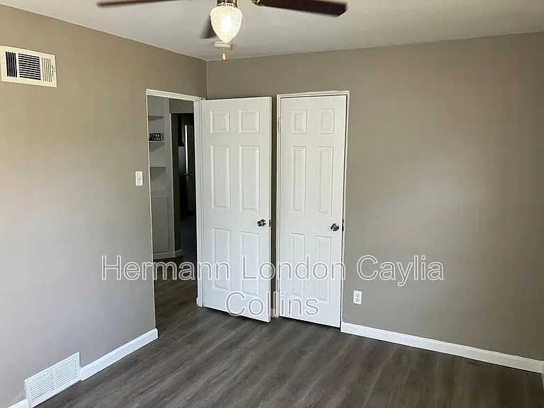 9859 Vickie Pl — Photo 8