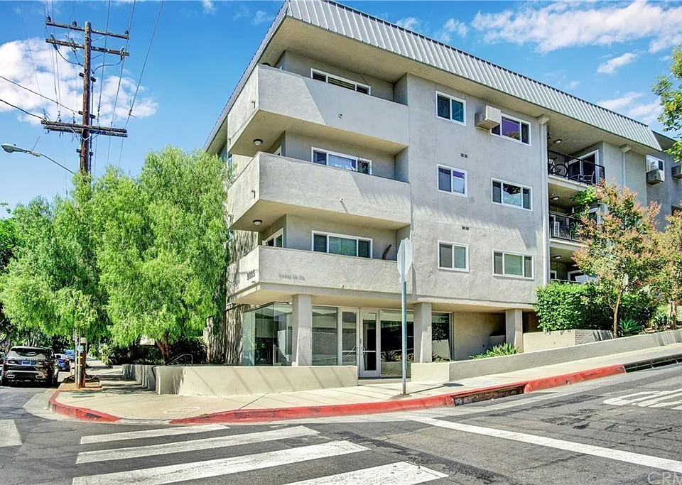 9005 Cynthia St #301