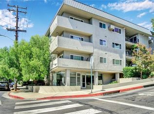 9005 Cynthia St APT 301, West Hollywood, CA 90069