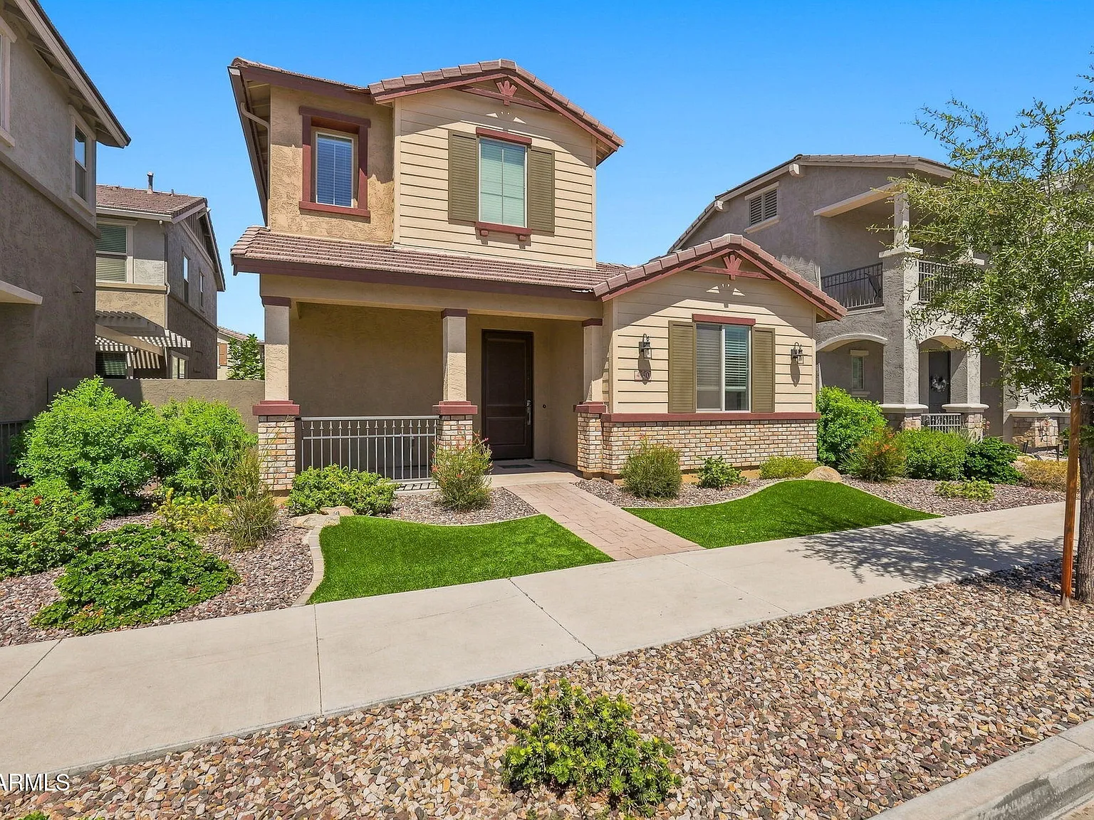4 bed, 2.5 bath, 2289 sqft, $3,600 — Photo 3