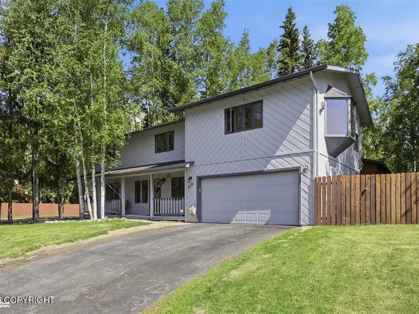 9531 Dundas Cir, Eagle River, AK 99577