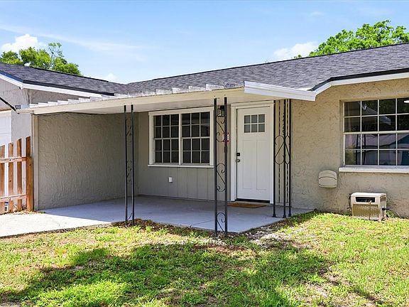 2nd image of 2429 Martha Ln
